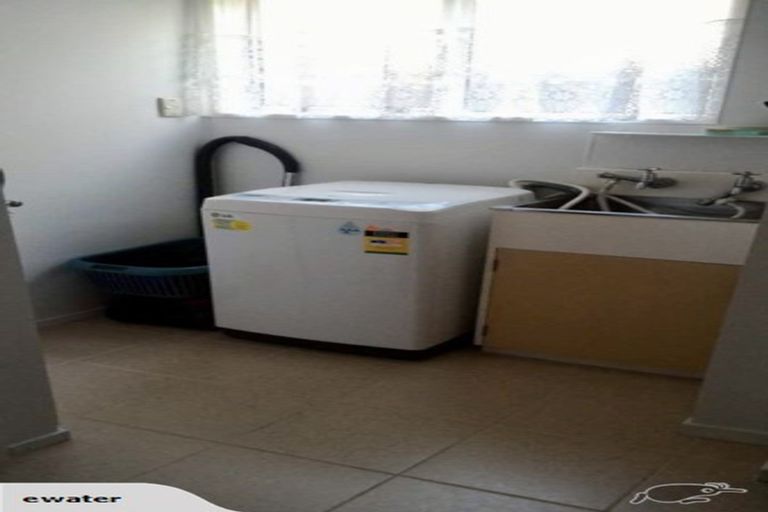 Photo of property in 63 Lynden Avenue, Hillcrest, Auckland, 0627