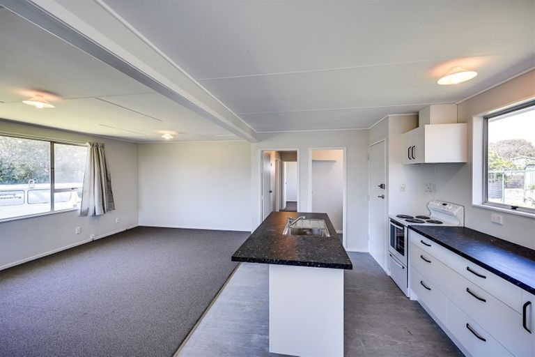 Photo of property in 32 Cortes Crescent, Flaxmere, Hastings, 4120