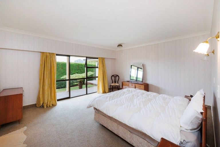 Photo of property in 124 Pahiatua Aokautere Road, Aokautere, Palmerston North, 4471