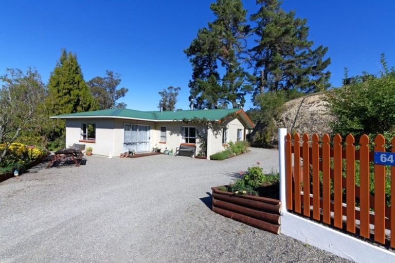 Photo of property in 64 Mamaku Road, Tasman, Upper Moutere, 7173