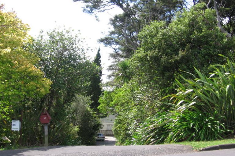 Photo of property in 40 Opou Road, Titirangi, Auckland, 0604