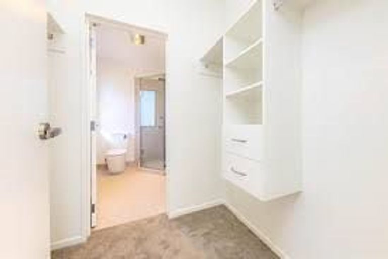 Photo of property in 21 Tuuhura Road, Pukekohe, 2120