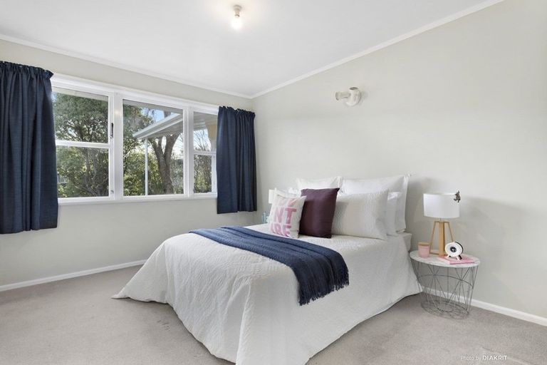 Photo of property in 34 Silverbirch Grove, Churton Park, Wellington, 6037
