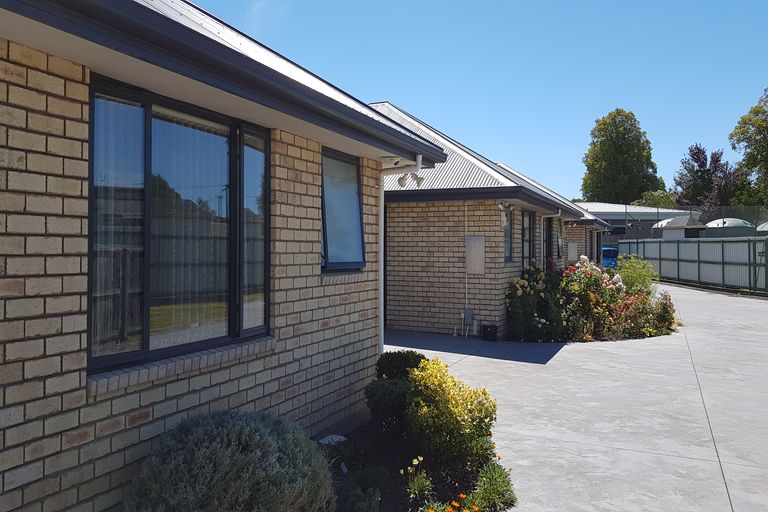 Photo of property in 4/13 Hobson Street, Woolston, Christchurch, 8023