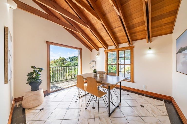 Photo of property in 17 Paremata Crescent, Paremata, Porirua, 5024