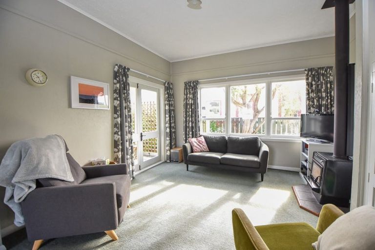 Photo of property in 10 Wyndham Street, Carterton, 5713