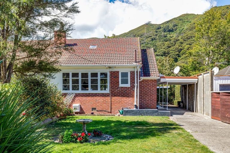Photo of property in 27 Hayward Terrace, Waiwhetu, Lower Hutt, 5010