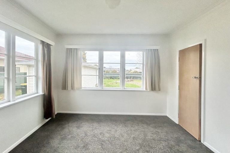 Photo of property in 53 Kings Drive, Levin, 5510