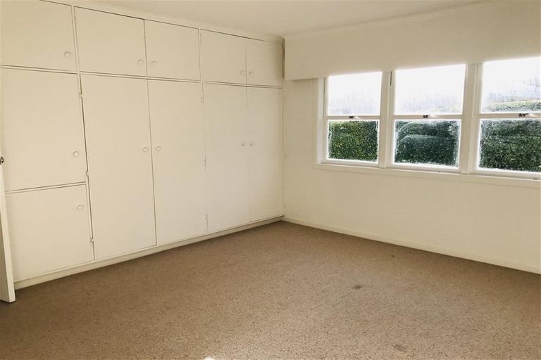 Photo of property in 75 Park Rise, Campbells Bay, Auckland, 0630