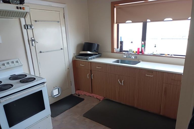 Photo of property in 74 Russell Street, Westport, 7825