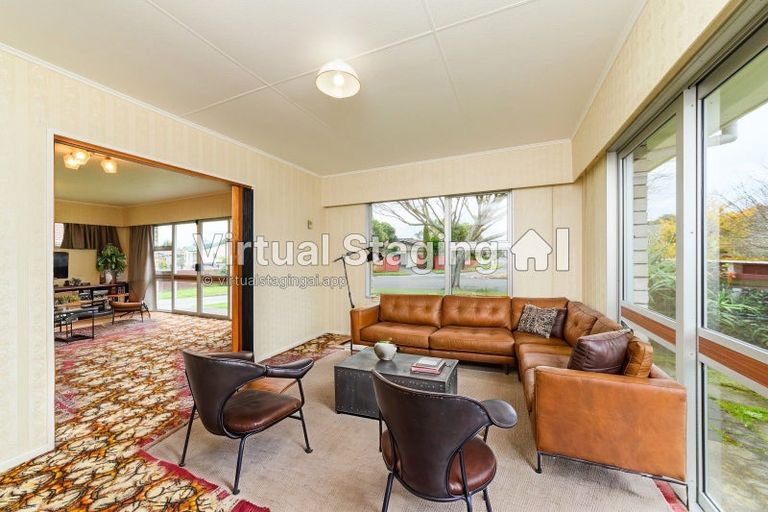 Photo of property in 16 Cecil Place, Cloverlea, Palmerston North, 4412