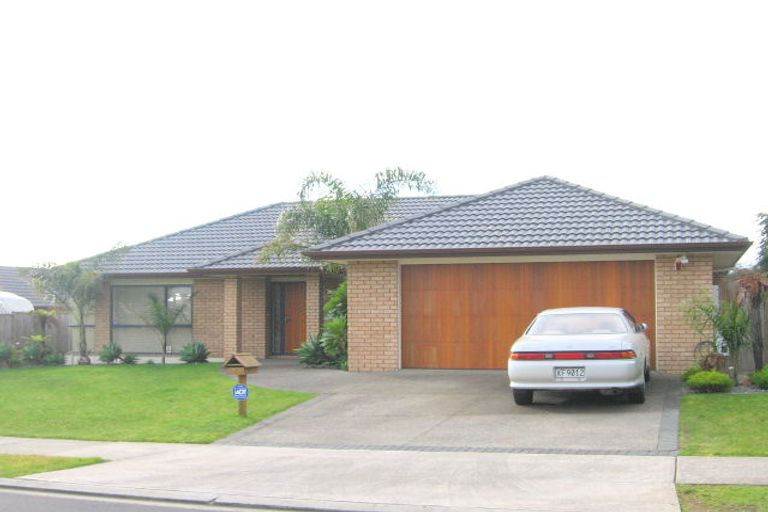 Photo of property in 6 Willowbank Close, East Tamaki Heights, Auckland, 2016
