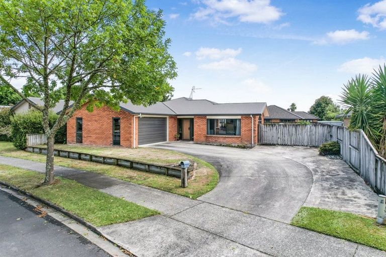 Photo of property in 43 Farringdon Avenue, Rototuna North, Hamilton, 3210