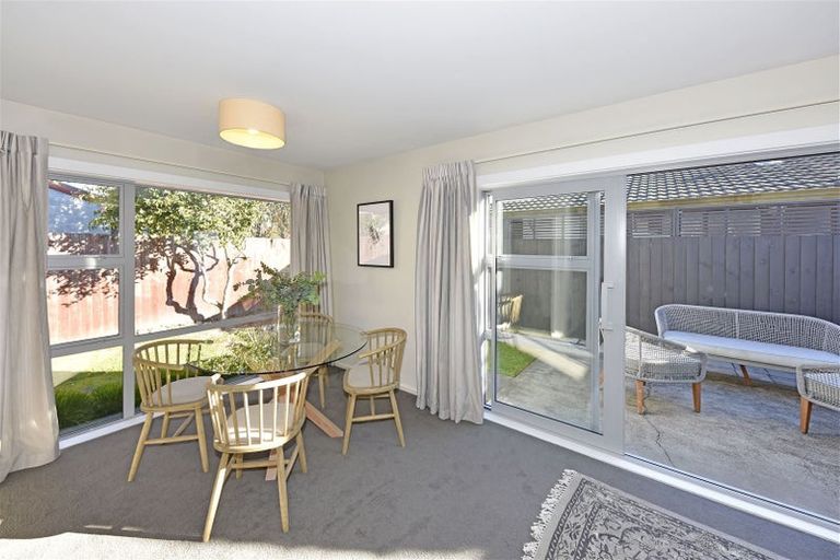 Photo of property in 2/9a Norfolk Street, St Albans, Christchurch, 8052
