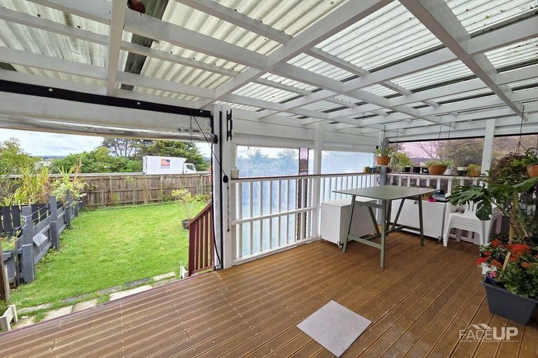 Photo of property in 323 Hobsonville Road, Hobsonville, Auckland, 0618