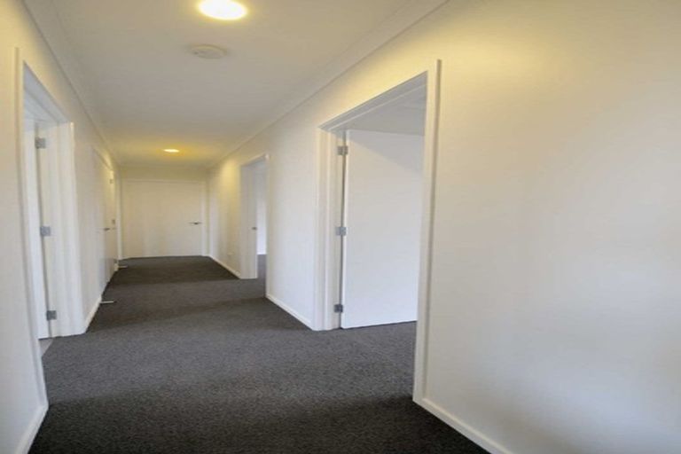 Photo of property in 48 Shillingford Boulevard, Rolleston, 7615