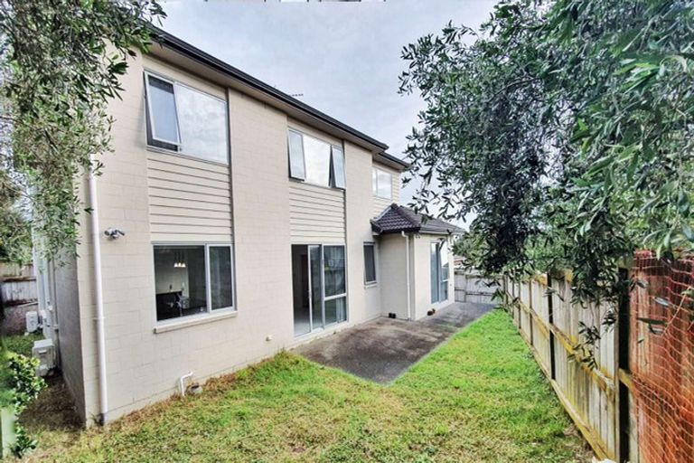 Photo of property in 7 Andy Crescent, Flat Bush, Auckland, 2016