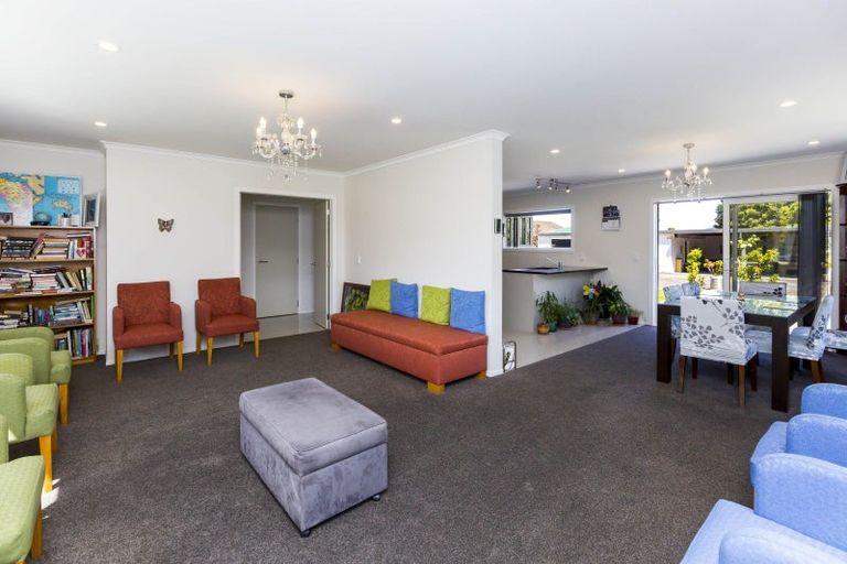 Photo of property in 13 Poplar Grove, Ebdentown, Upper Hutt, 5018