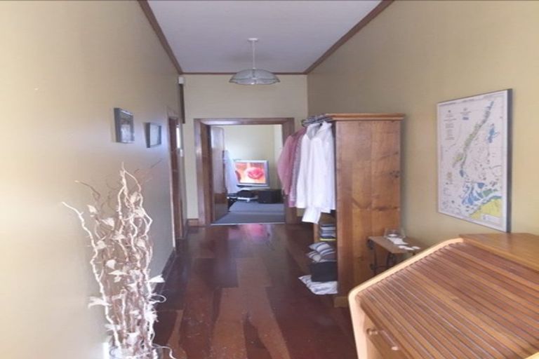 Photo of property in 65 Derwent Street, Island Bay, Wellington, 6023