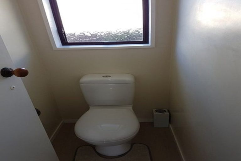 Photo of property in 3 Strack Place, Redwood, Christchurch, 8051