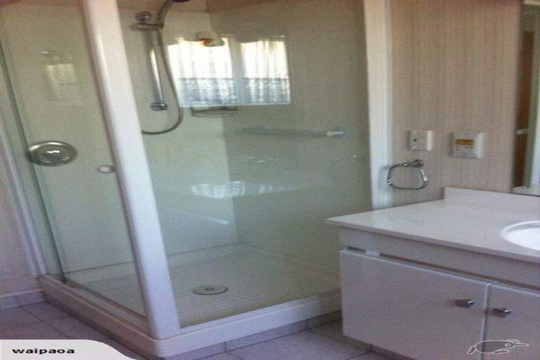 Photo of property in 6 O'connor Place, Burnside, Christchurch, 8053