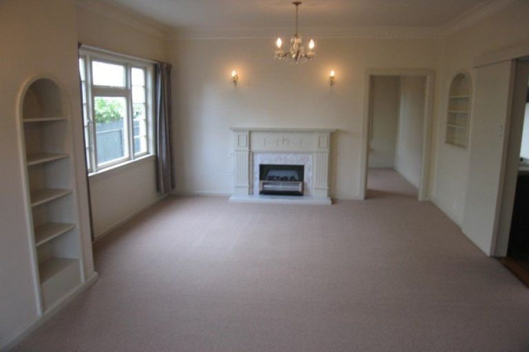 Photo of property in 27 Ake Ake Avenue, Hokowhitu, Palmerston North, 4410
