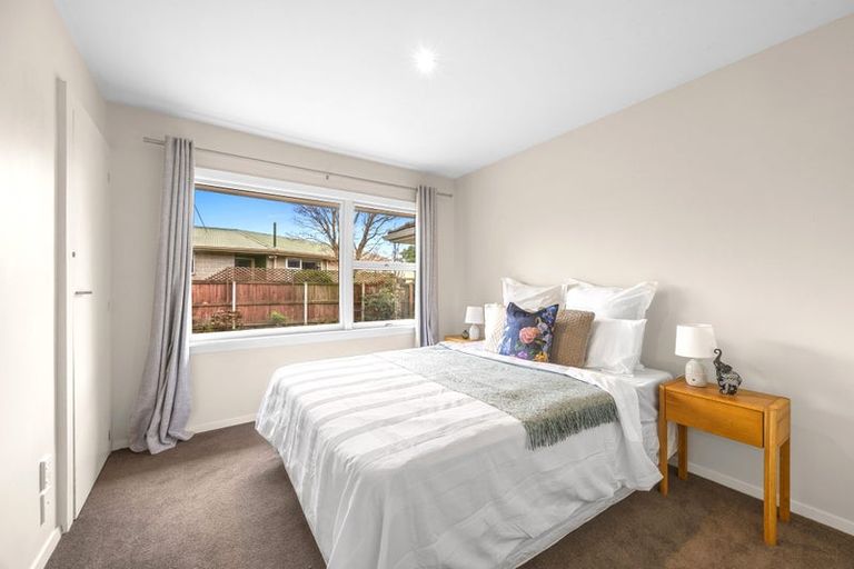 Photo of property in 360 Harewood Road, Bishopdale, Christchurch, 8053