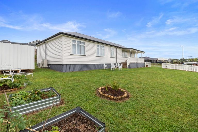 Photo of property in 21 Bragato Way, Te Kauwhata, 3710