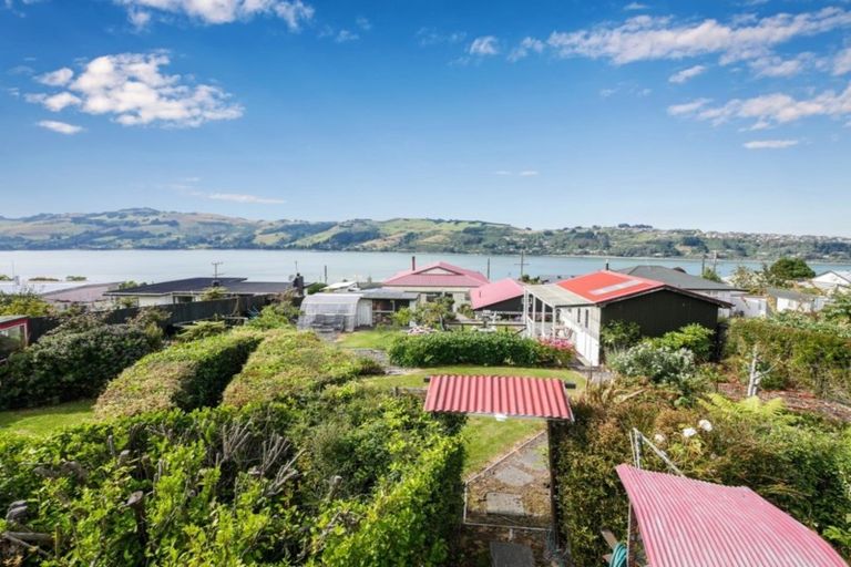 Photo of property in 11 Monowai Road, Ravensbourne, Dunedin, 9022