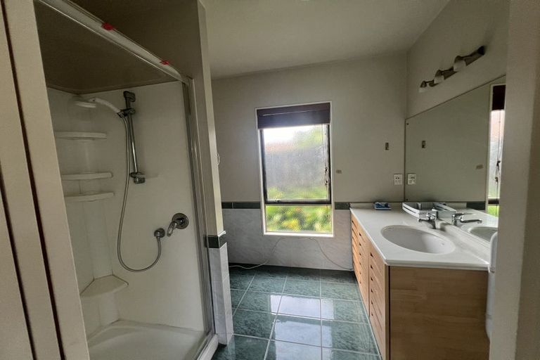 Photo of property in 6 Advance Way, Albany, Auckland, 0632