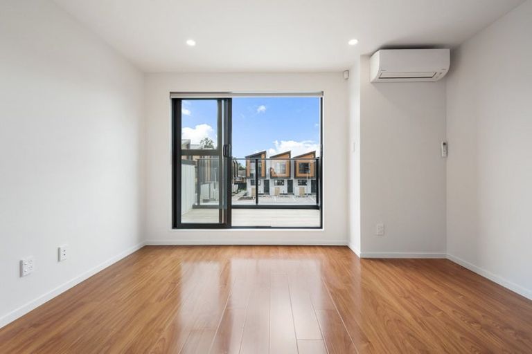 Photo of property in 16 Red Arches Road, Henderson, Auckland, 0610