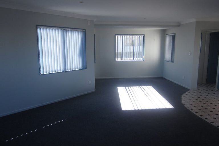 Photo of property in 30a Bowes Crescent, Strathmore Park, Wellington, 6022