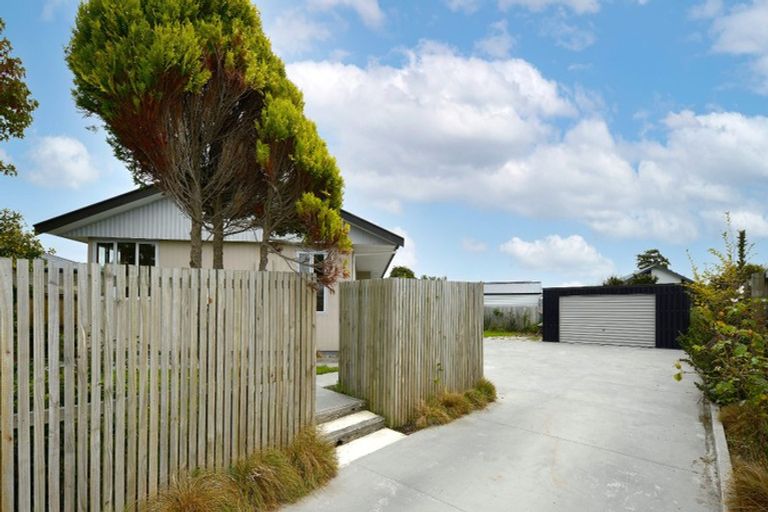 Photo of property in 27 Dunoon Place, Woolston, Christchurch, 8062