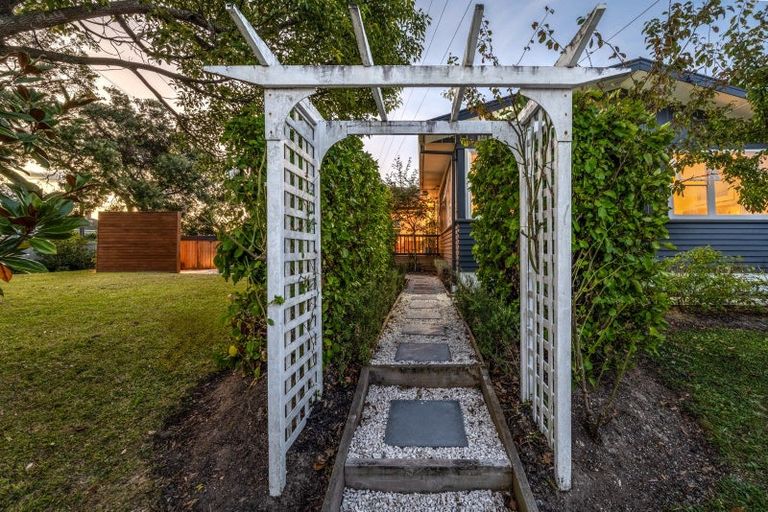 Photo of property in 29 Aurea Avenue, Pakuranga, Auckland, 2010