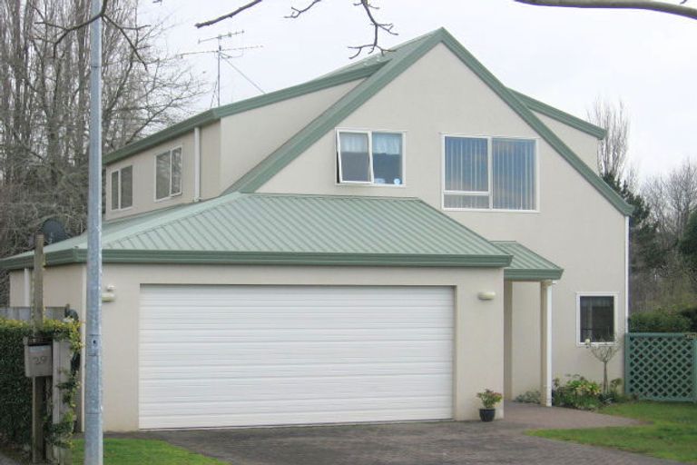 Photo of property in 37 Millthorpe Crescent, Pukete, Hamilton, 3200