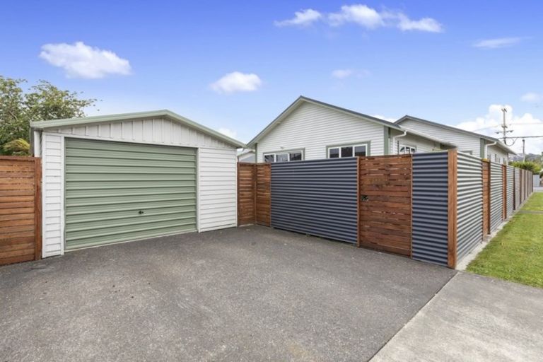 Photo of property in 30 South Street, Petone, Lower Hutt, 5012