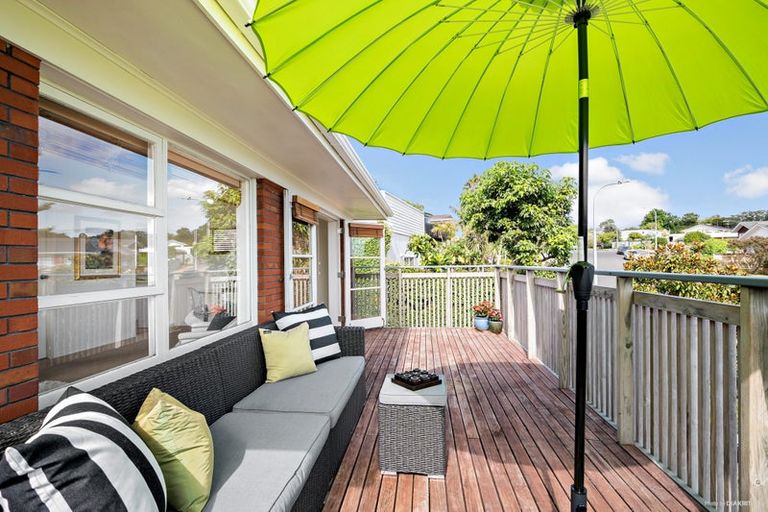 Photo of property in 1/15 Archdall Street, Meadowbank, Auckland, 1072