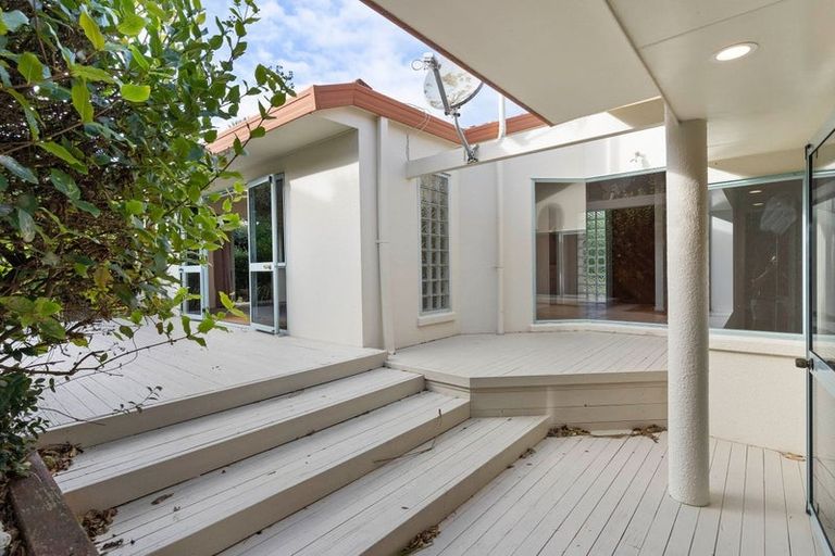 Photo of property in 1 Halldene Terrace, Red Beach, 0932