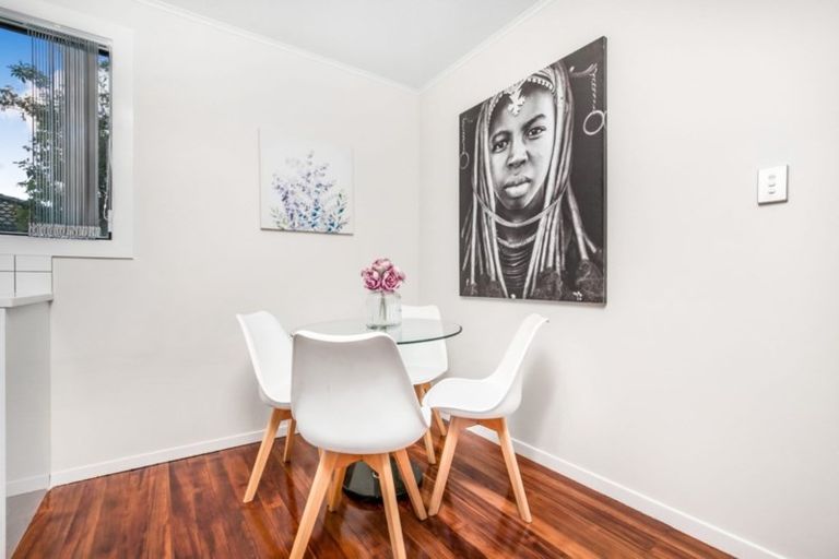 Photo of property in 17 Cameron Street, Papakura, 2110