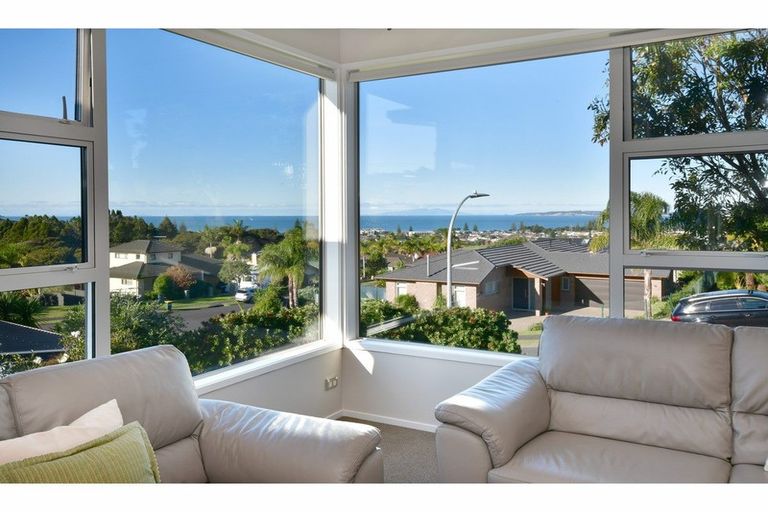 Photo of property in 4 Manhattan Rise, Orewa, 0931