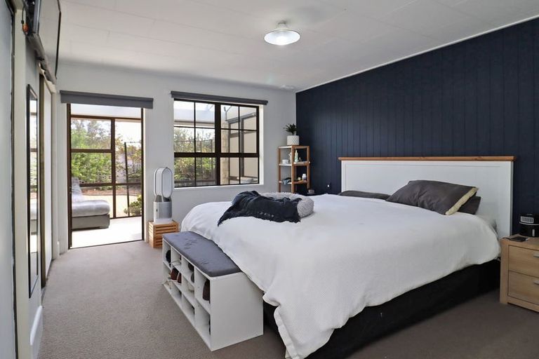 Photo of property in 15a Oakleigh Crescent, Oamaru North, Oamaru, 9400