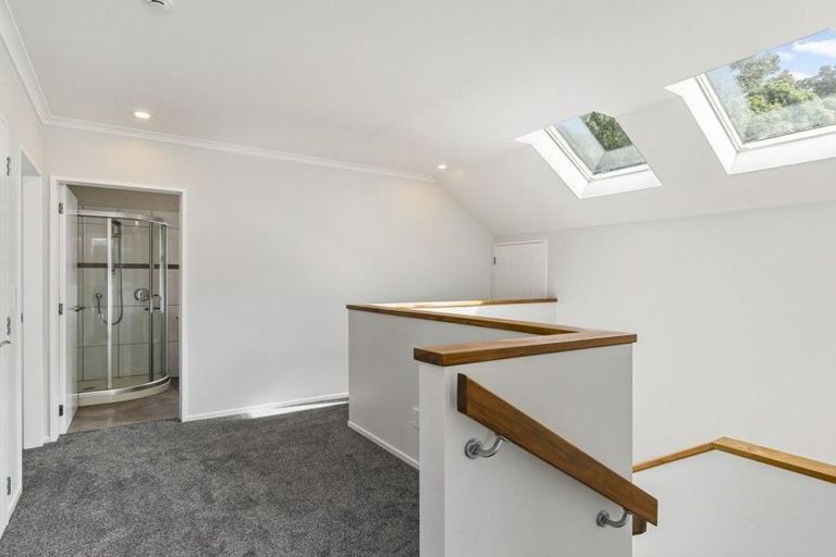 Photo of property in 35a Mandalay Terrace, Khandallah, Wellington, 6035