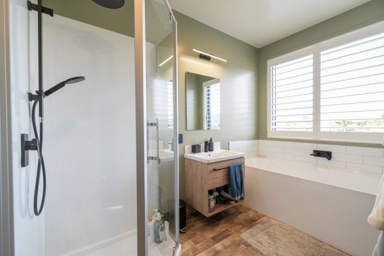 Photo of property in 877 Manapouri Te Anau Highway, Te Anau, 9679