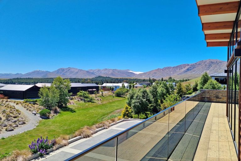 Photo of property in 16 Mistake Drive, Lake Tekapo, 7999