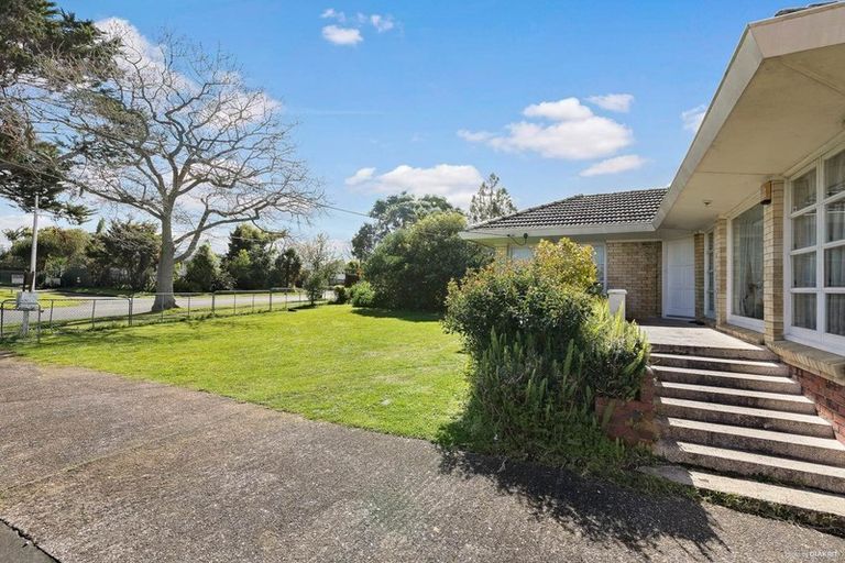 Photo of property in 29 Lynwood Road, New Lynn, Auckland, 0600