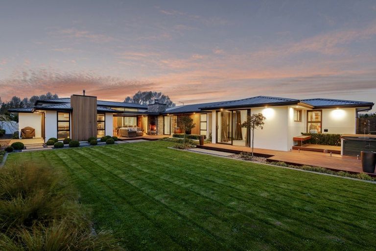 Photo of property in 126 Tosswill Road, Prebbleton, 7604