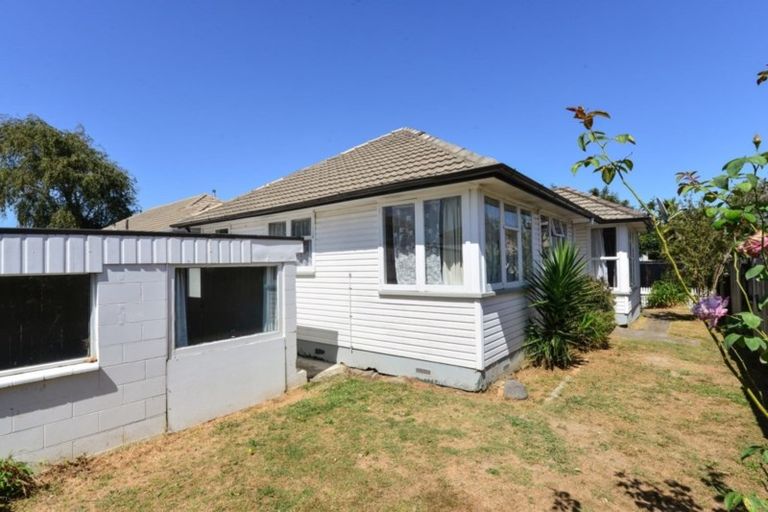 Photo of property in 55 Ross Crescent, Fairfield, Hamilton, 3214