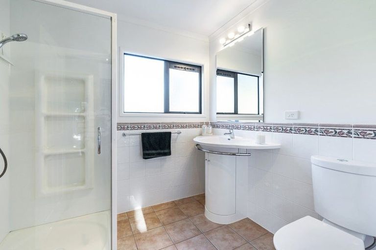 Photo of property in 74 Koru Road, Omata, New Plymouth, 4374