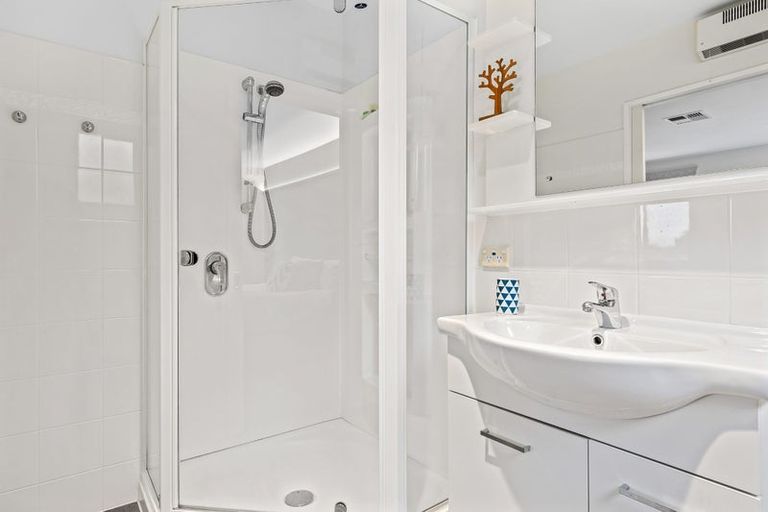 Photo of property in 8 Lady Polson Lane, Cashmere, Christchurch, 8022