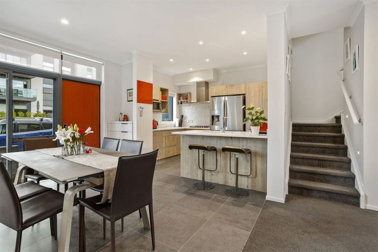 Photo of property in 186 Hobsonville Point Road, Hobsonville, Auckland, 0616